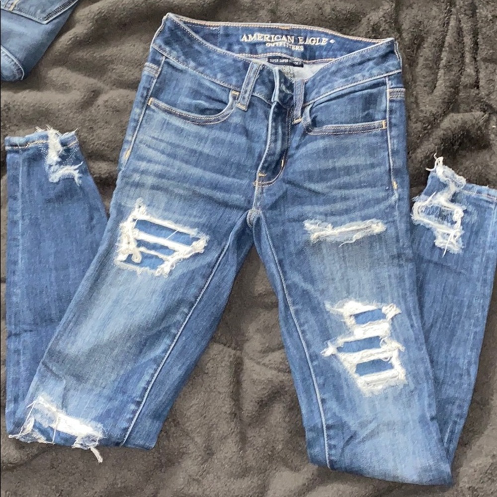 American Eagle Women’s jeans